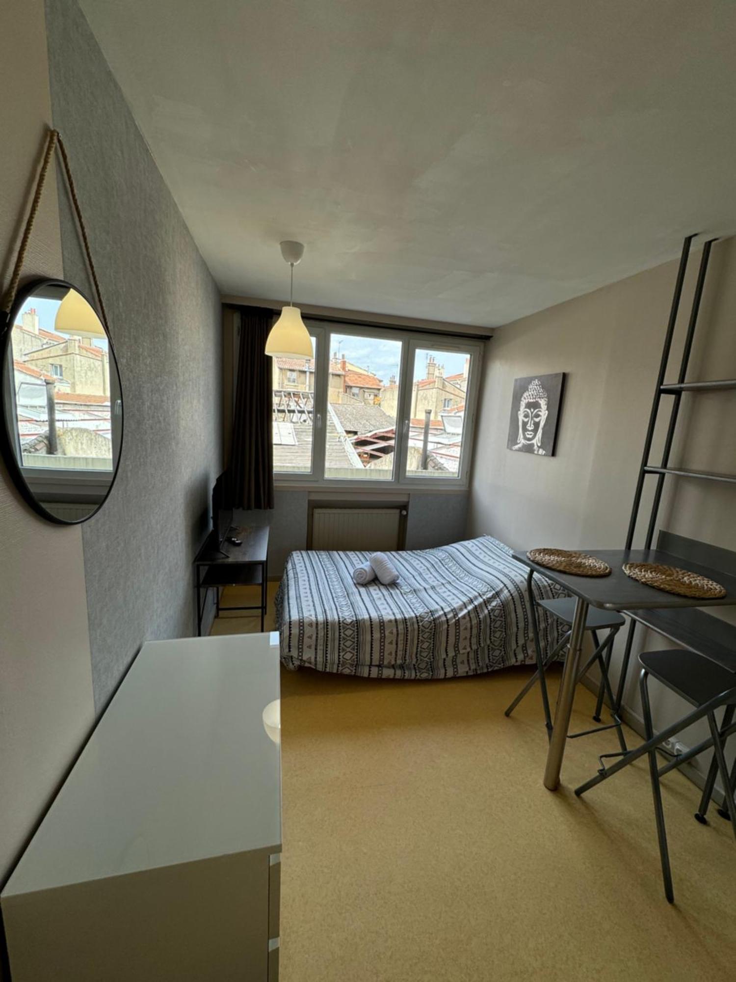Appartement Au Centre De Valence Studio 5 外观 照片